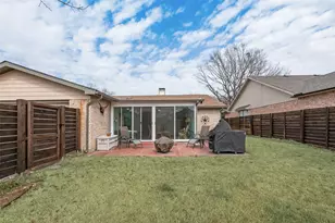 2042 Cologne Dr, Carrollton, TX 75007 - Photo 27