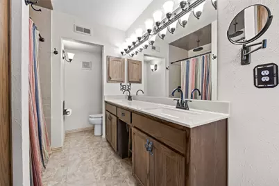 2042 Cologne Drive, Carrollton, TX 75007 - Photo 23