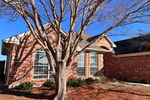 111 Chambers Creek Cir, Maypearl, TX 76064 - Photo 3