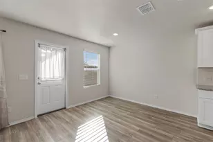 10121 Wyseby Rd, Fort Worth, TX 76036 - Photo 11