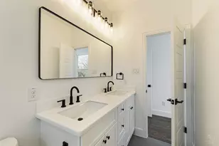 1104 E Annie St, Fort Worth, TX 76104 - Photo 29