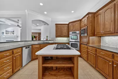 2007 Manor Way Drive, Mansfield, TX 76063 - Photo 11