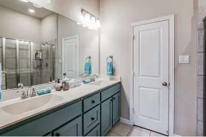 2563 Sarah Lane, Lewisville, TX 75056 - Photo 23