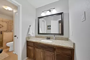 1068 Rosewood Dr, Grapevine, TX 76051 - Photo 27