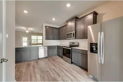 1004 Tumbleweed Trail, Crowley, TX 76036 - Photo 5