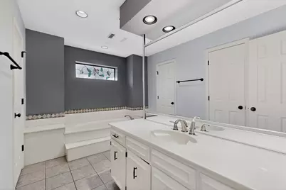 2704 Briarbrook Court, Arlington, TX 76006 - Photo 9