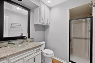 2704 Briarbrook Ct, Arlington, TX 76006 - Photo 11