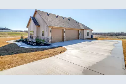 1024 Freedom Court, Weatherford, TX 76088 - Photo 3