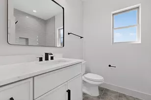 609 E Southbrook Dr, Red Oak, TX 75154 - Photo 9