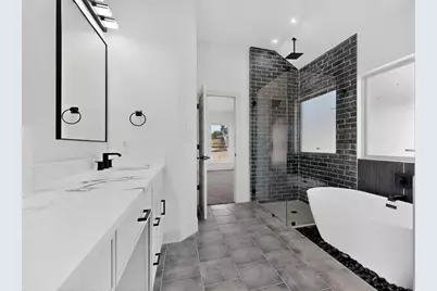 609 E Southbrook Dr, Red Oak, TX 75154 - Photo 7