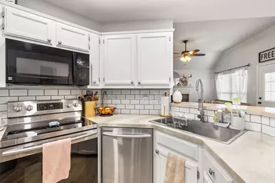 5103 Creek Crossing Drive, Greenville, TX 75402 - Photo 13