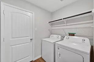 1601 Luke St, Ennis, TX 75119 - Photo 33