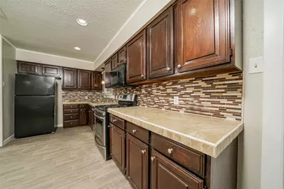 2937 Larry Drive, Garland, TX 75041 - Photo 11