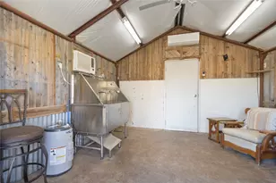 10306 Swafford Rd, Ponder, TX 76259 - Photo 29