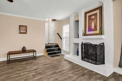 2724 Meadowstone Court, Carrollton, TX 75006 - Photo 5