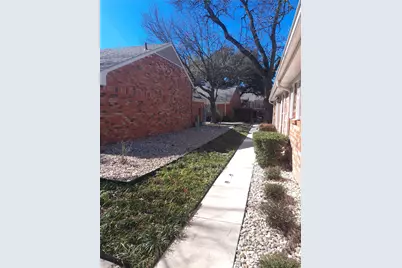 955 Roaring Springs Road, Fort Worth, TX 76114 - Photo 5