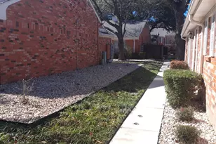 955 Roaring Springs Rd, Fort Worth, TX 76114 - Photo 5