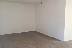 955 Roaring Springs Rd, Fort Worth, TX 76114 - Photo 13