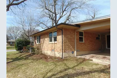 600 N Young Boulevard, DeSoto, TX 75115 - Photo 15