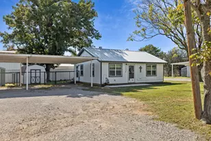 1060 E Reno Rd, Reno, TX 76020 - Photo 7