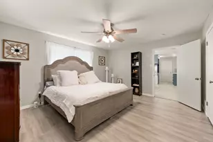 2021 Mountainview Dr, Hurst, TX 76054 - Photo 17