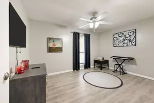 2021 Mountainview Dr, Hurst, TX 76054 - Photo 19