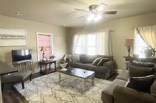 820 Plum St, Graham, TX 76450 - Photo 7