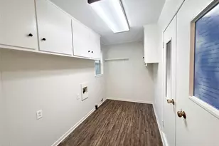 913 W Main St, Midlothian, TX 76065 - Photo 11