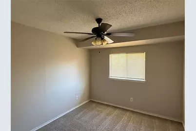 2805 W Ferndale Lane, Grand Prairie, TX 75052 - Photo 9