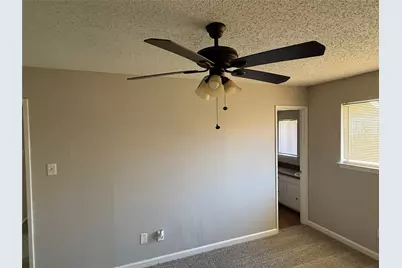 2805 W Ferndale Lane, Grand Prairie, TX 75052 - Photo 13