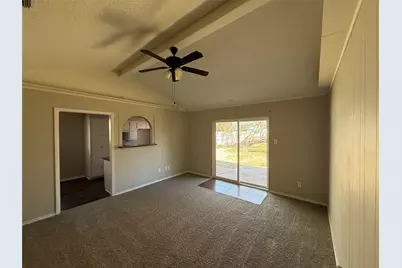 2805 W Ferndale Lane, Grand Prairie, TX 75052 - Photo 5