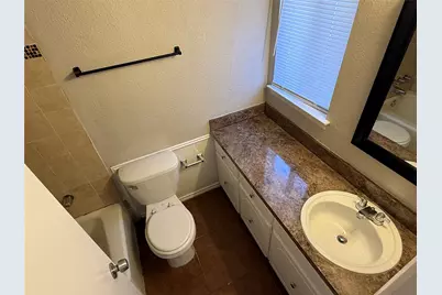 2805 W Ferndale Lane, Grand Prairie, TX 75052 - Photo 15