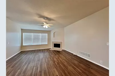 1516 Shady Shores Drive, Glenn Heights, TX 75154 - Photo 11