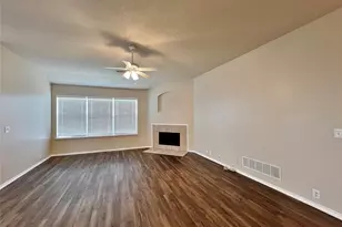 1516 Shady Shores Dr, Glenn Heights, TX 75154 - Photo 11