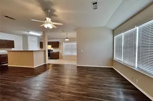 1516 Shady Shores Dr, Glenn Heights, TX 75154 - Photo 13