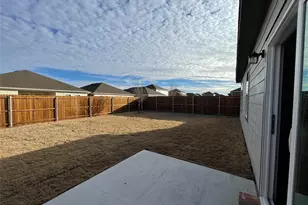 1340 Fleckman Dr, Fort Worth, TX 76052 - Photo 17