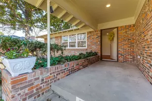 2710 Fairfax Dr, Garland, TX 75041 - Photo 7