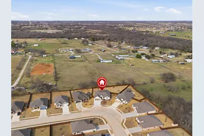 829 Haley Street, Springtown, TX 76082 - Photo 37