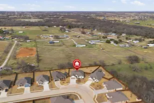 829 Haley St, Springtown, TX 76082 - Photo 37