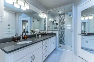 5604 Bogota Dr, North Richland Hills, TX 76180 - Photo 13