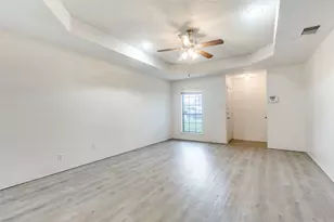 1913 San Rafael St, Fort Worth, TX 76134 - Photo 3