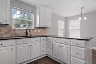 4016 Austin Ave, Waco, TX 76710 - Photo 13