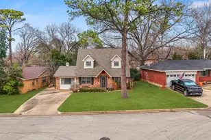 2004 Valley Ln, Arlington, TX 76013 - Photo 1