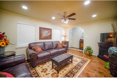 128 Oak Creek Street, Jacksboro, TX 76458 - Photo 13