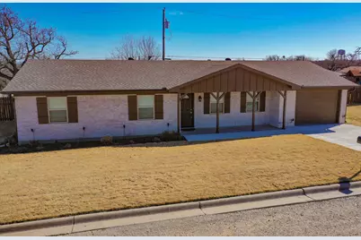 128 Oak Creek Street, Jacksboro, TX 76458 - Photo 1