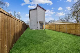 3703 York St, Dallas, TX 75210 - Photo 23
