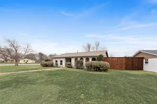 2234 Aloha Dr, Mesquite, TX 75150 - Photo 1