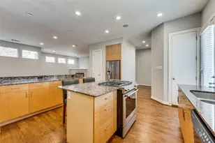 3925 Gilbert Ave, Dallas, TX 75219 - Photo 11