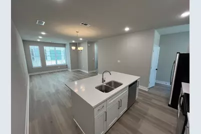 525 W Collins Street, Stephenville, TX 76401 - Photo 5