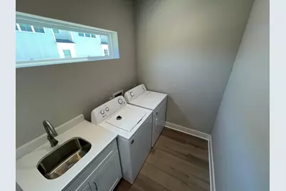 525 W Collins Street, Stephenville, TX 76401 - Photo 9